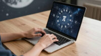 July's Buck Full Moon In Aquarius Will Change Everything For These 4 Zodiac Signs